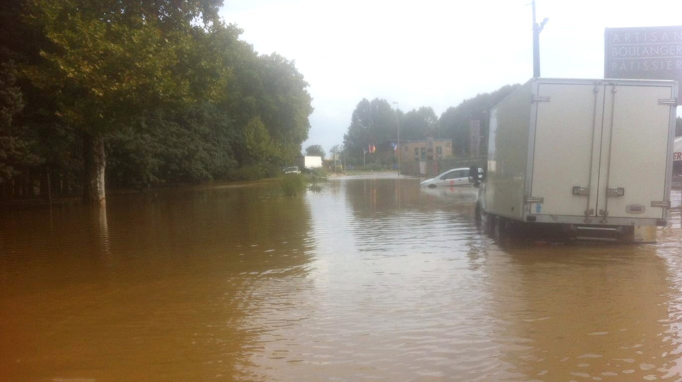 Crue de 2014 : rue inondée à moins de 100 m de l’usine Haribo